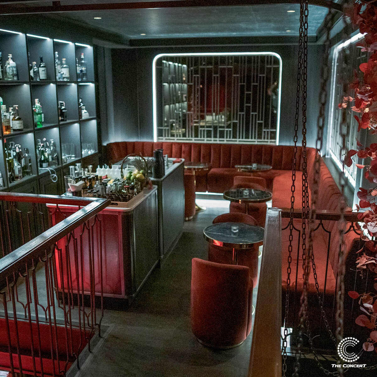 Midsummer Night’s Dream Bar ค็อกเทลบาร์หรูบรรยากาศ Romance ดีลเลิฟนั่งดริงก์ปิดจ๊อบรับวาเลนไทน์