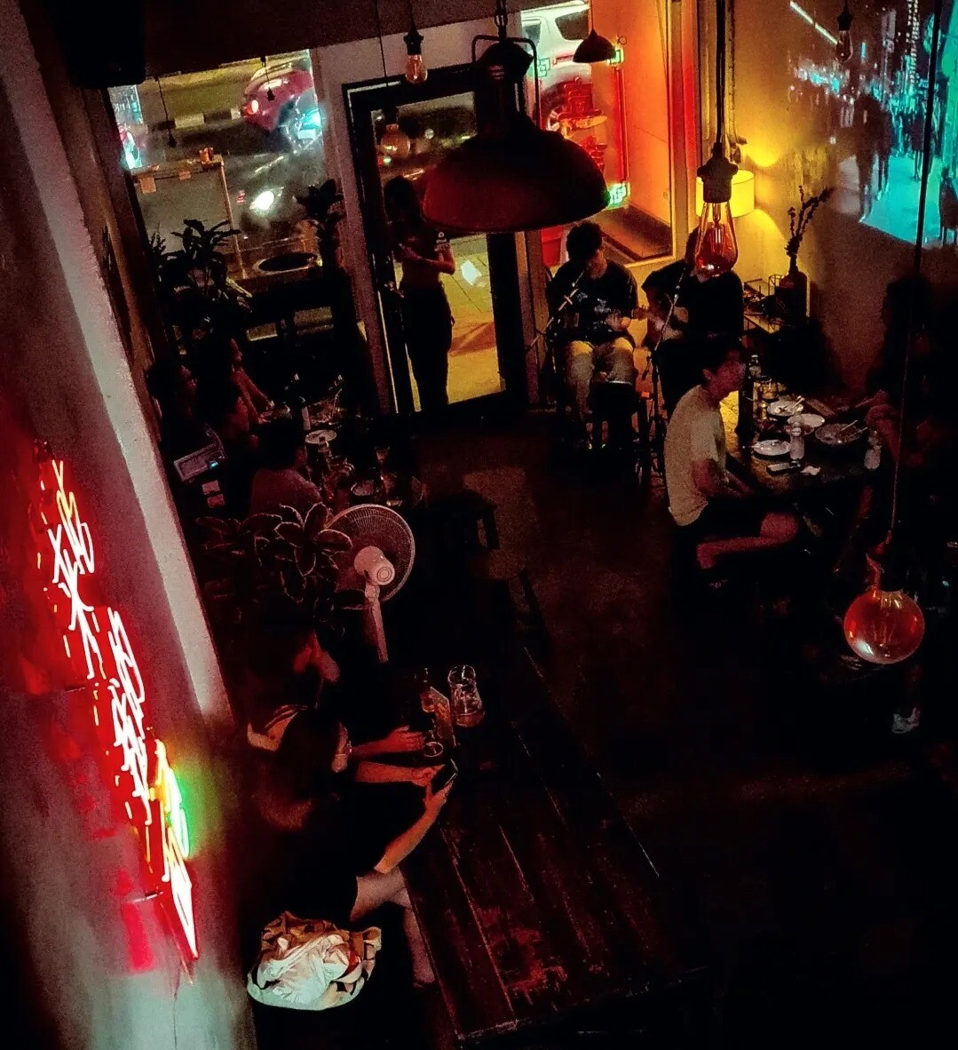 ฮี๊กี่ บาร์ Hee Kee Bar