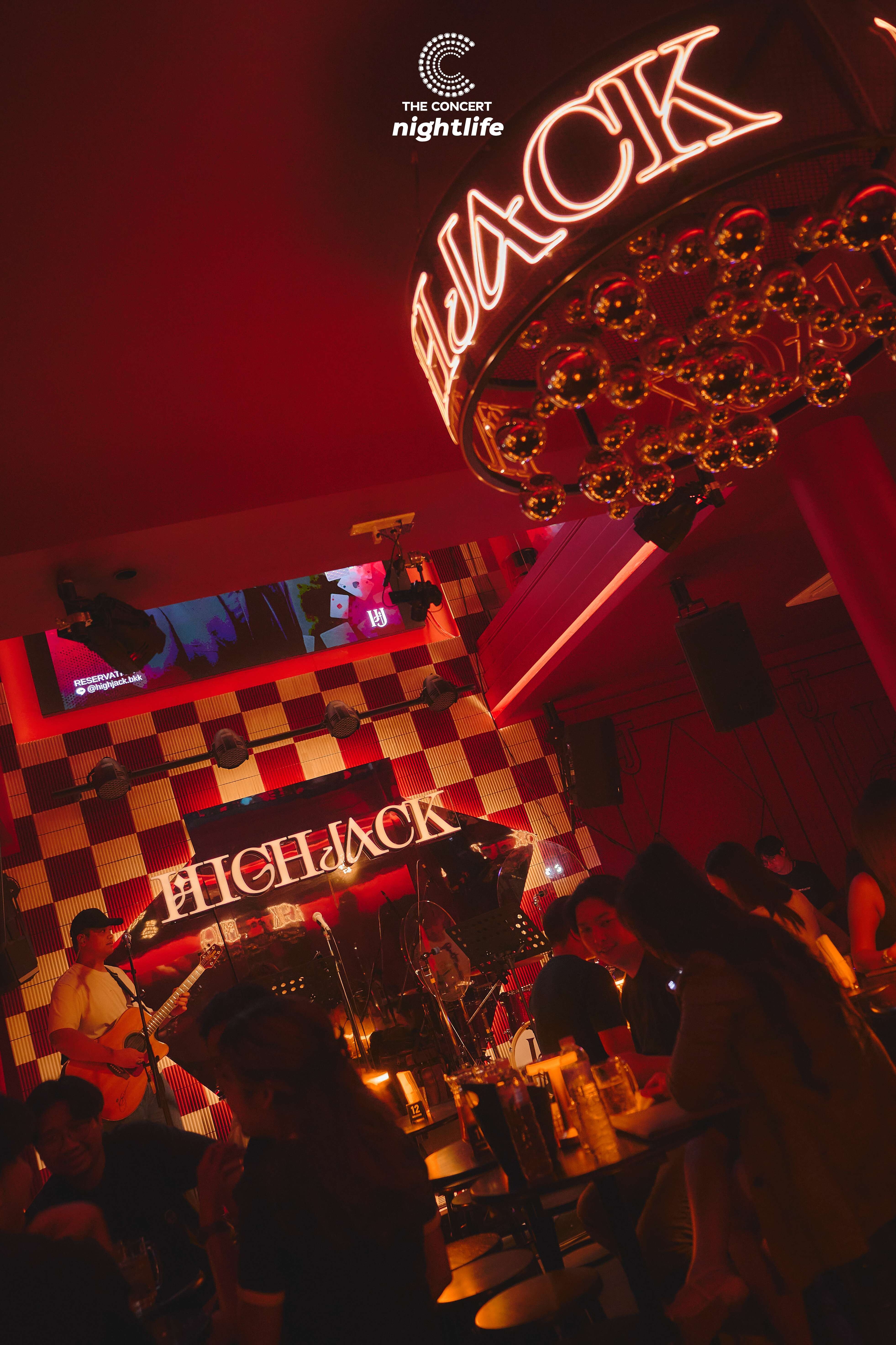 HIGHJACK BKK | บาร์เปิดใหม่สีแดงจัดจ้านย่านห้าแยกลาดพร้าว ไวป์ดี เพลง ...