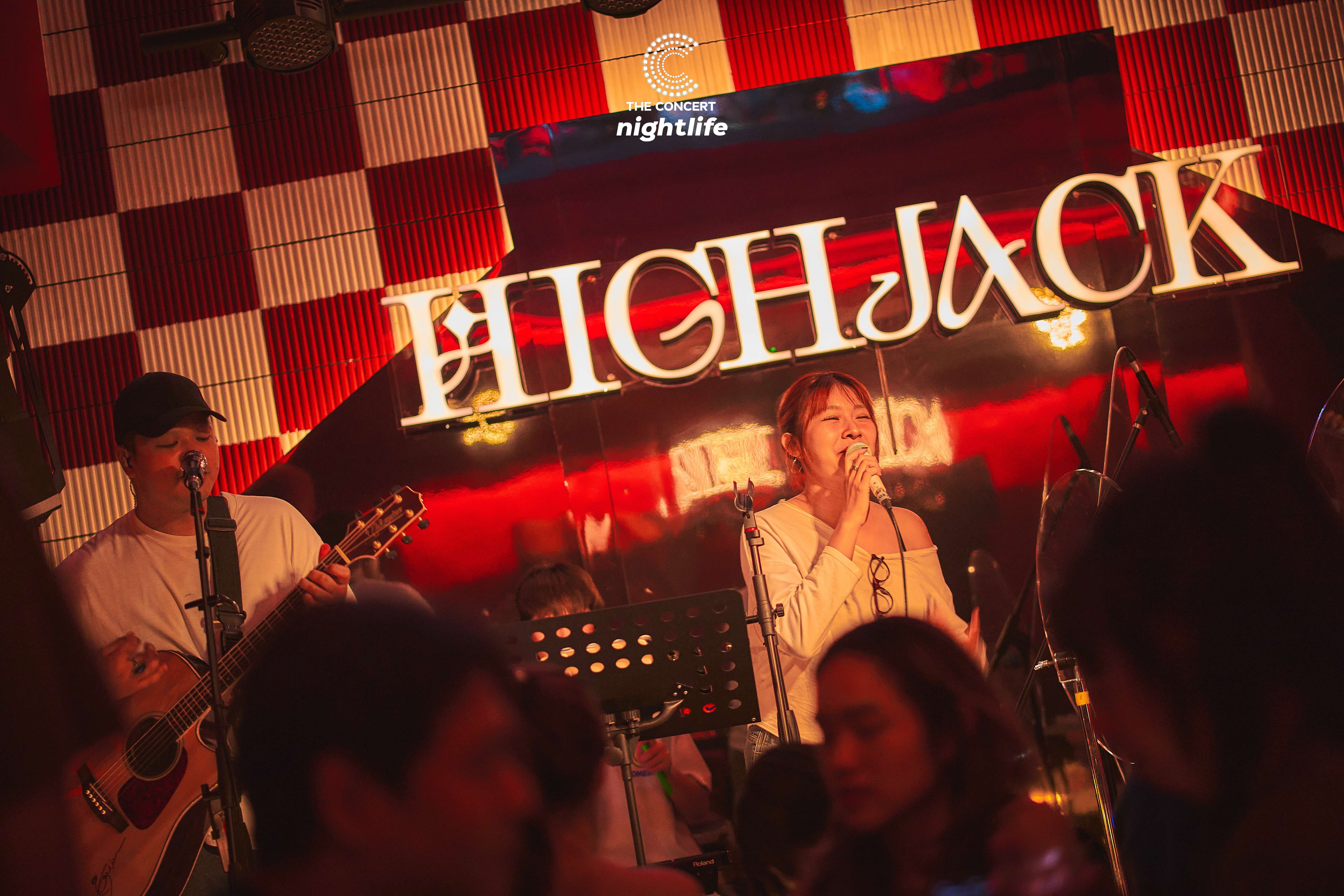 HIGHJACK BKK | บาร์เปิดใหม่สีแดงจัดจ้านย่านห้าแยกลาดพร้าว ไวป์ดี เพลง ...
