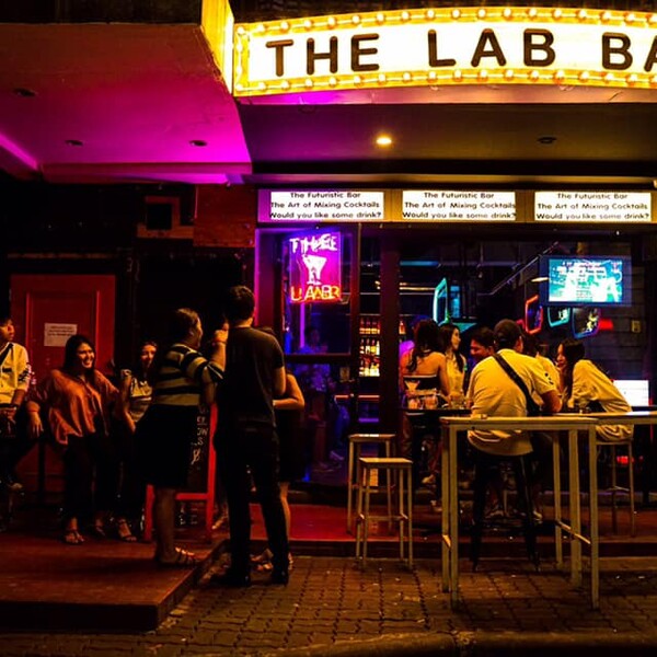 The Lab Bar (Ekamai)